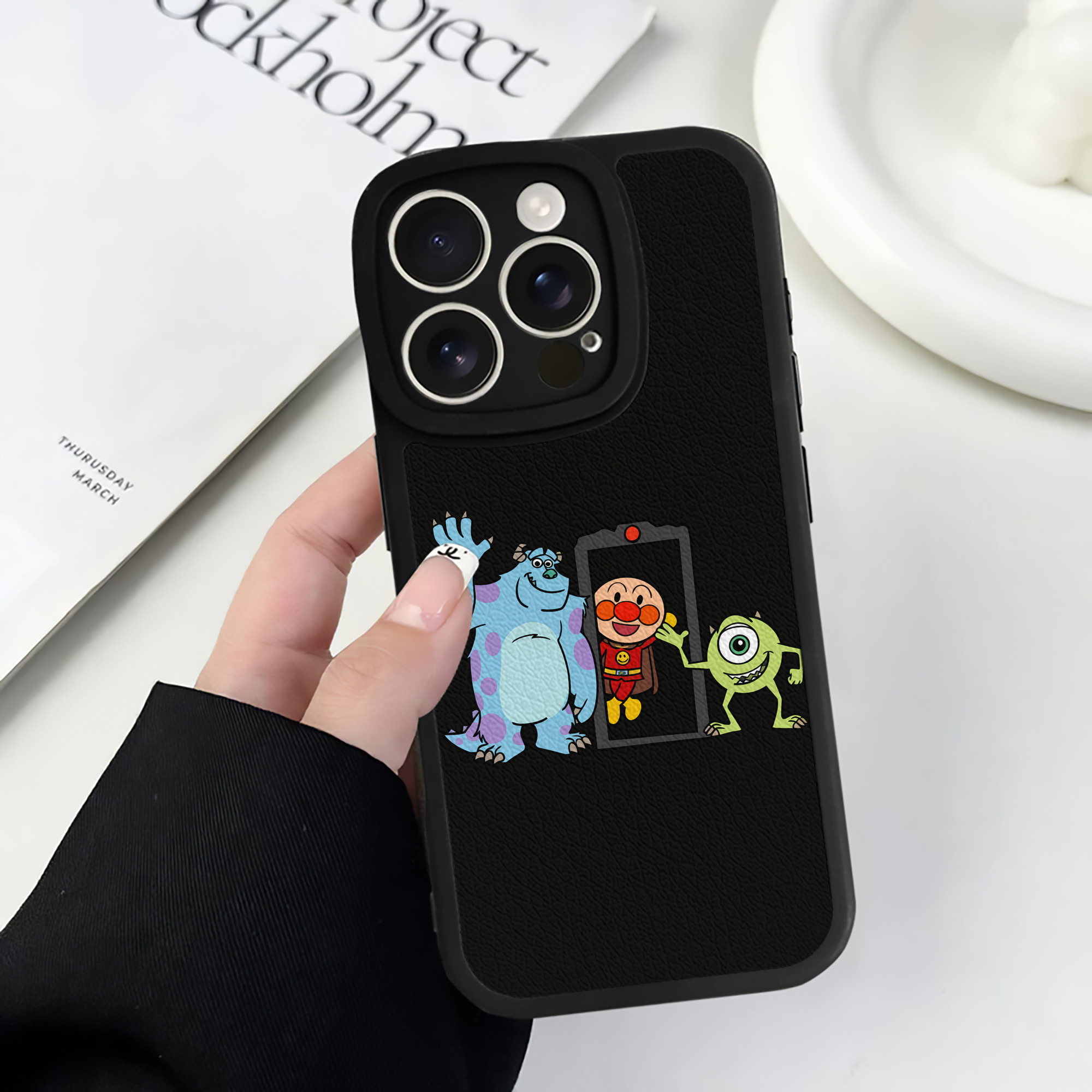 （画像用） アンパンマン Anpanman 【iPhone 16シリーズ対応】シリコンスマホケース（レザー調） 材質：シリコン